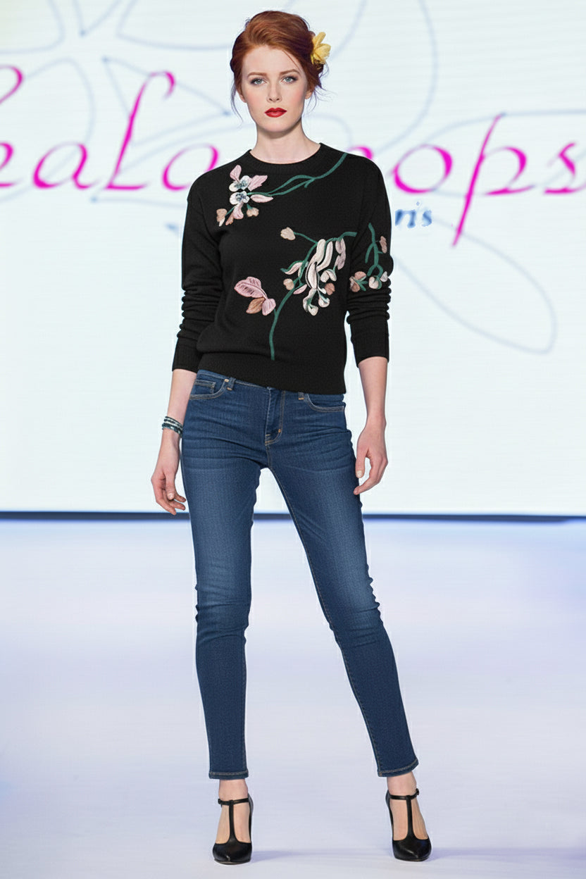 Pull LUANA  brodé de fleurs et motifs végétaux noir en viscose, look pull jean