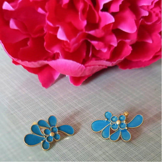 Boucles d'oreilles FLEUR BLEUE - Phalaenopsis Paris - Puces d'oreilles dorées à fleur bleue émaillée