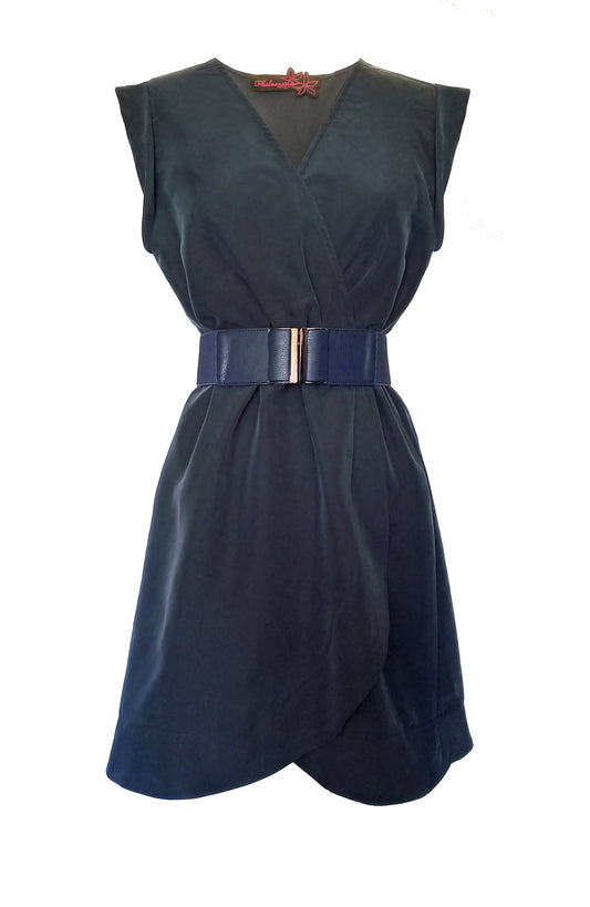 Robe COCO en modal - Phalaenopsis Paris - Robe à manches courtes en modal gris anthracite élastiquée à la taille, jupe croisée avec volant